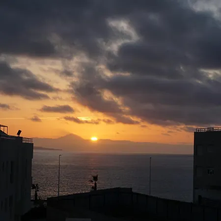 Canary Sunset 公寓